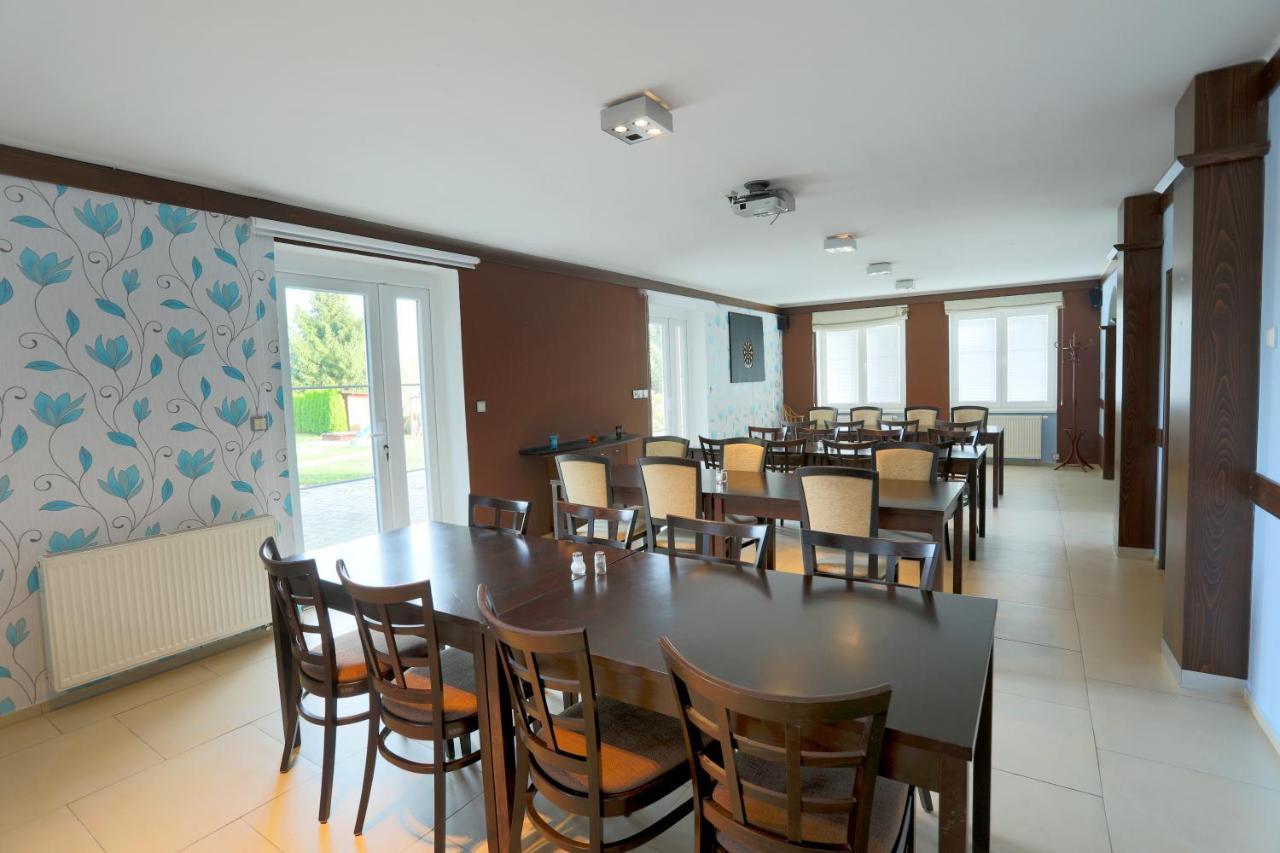 Hotel Brada Jicin Ngoại thất bức ảnh